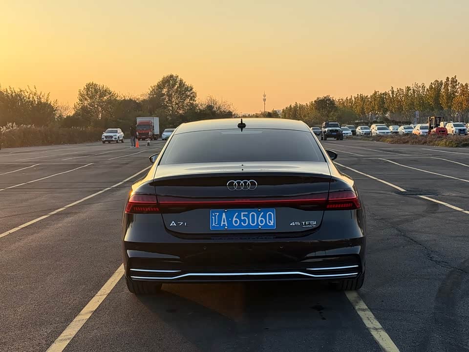 Audi A7L