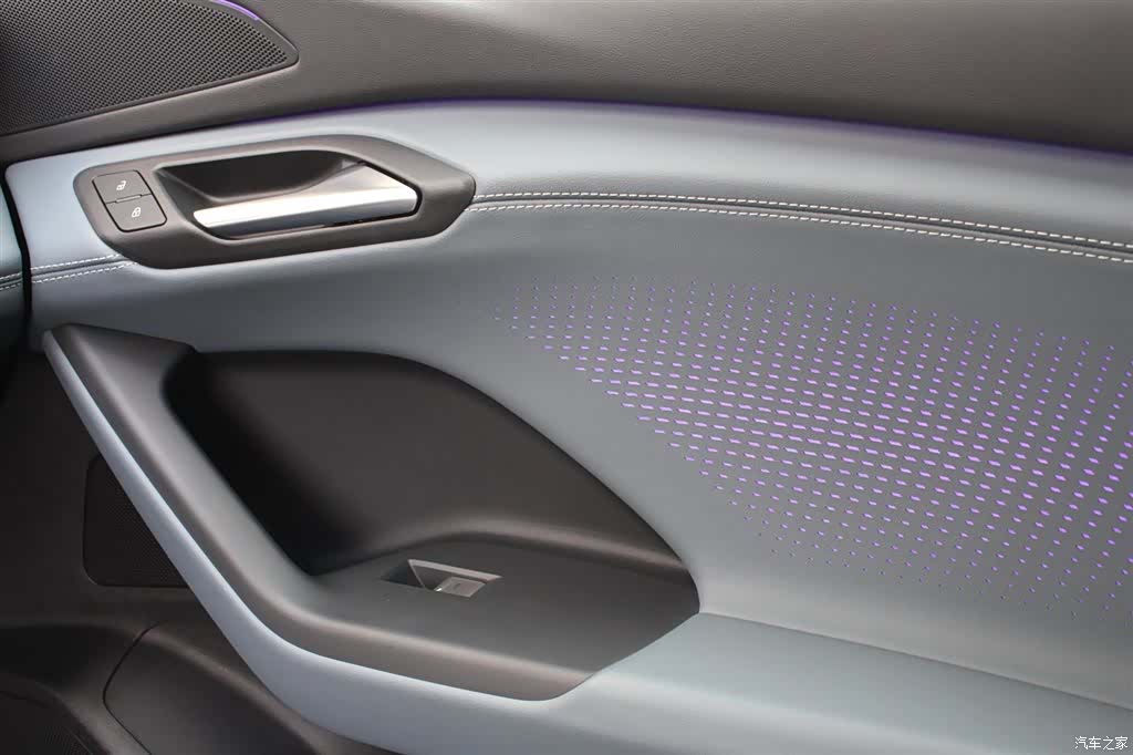 Audi e-tron, 2025 15