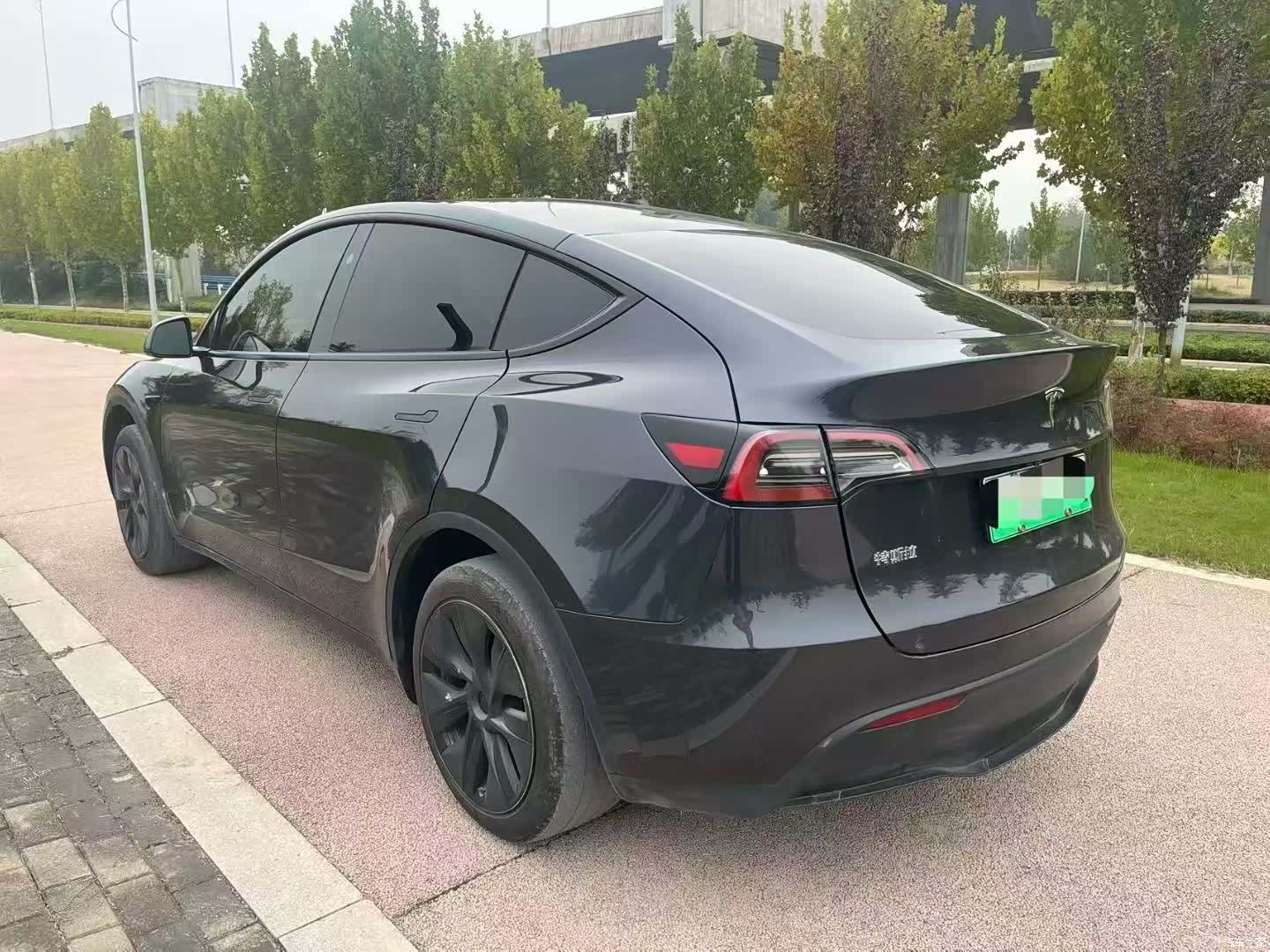 Tesla Model Y, 2024 все фото