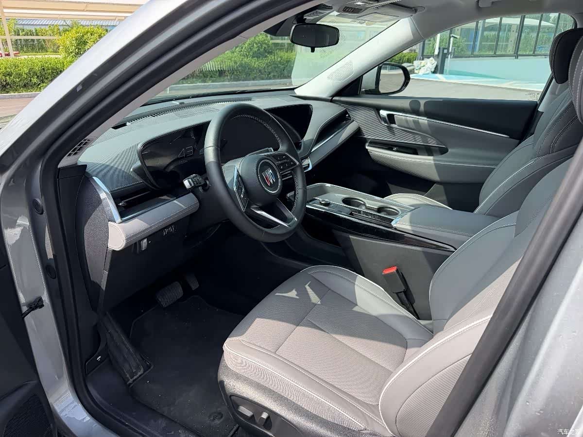 Buick E5, 2025 8