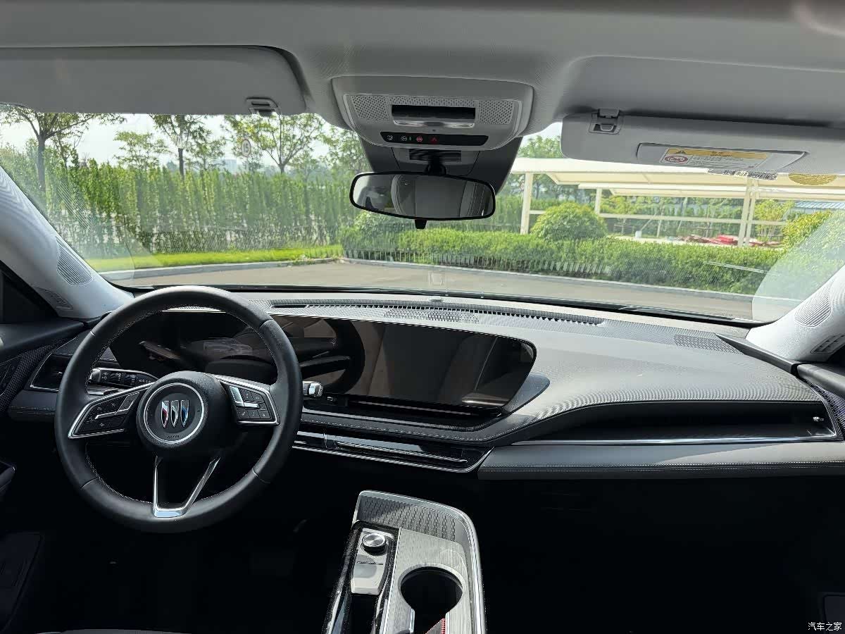 Buick E5, 2025 10