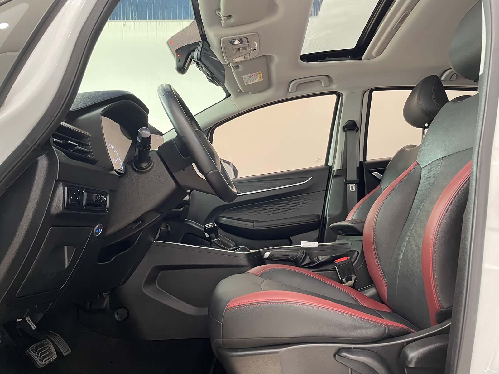 Geely X3, 2022 10