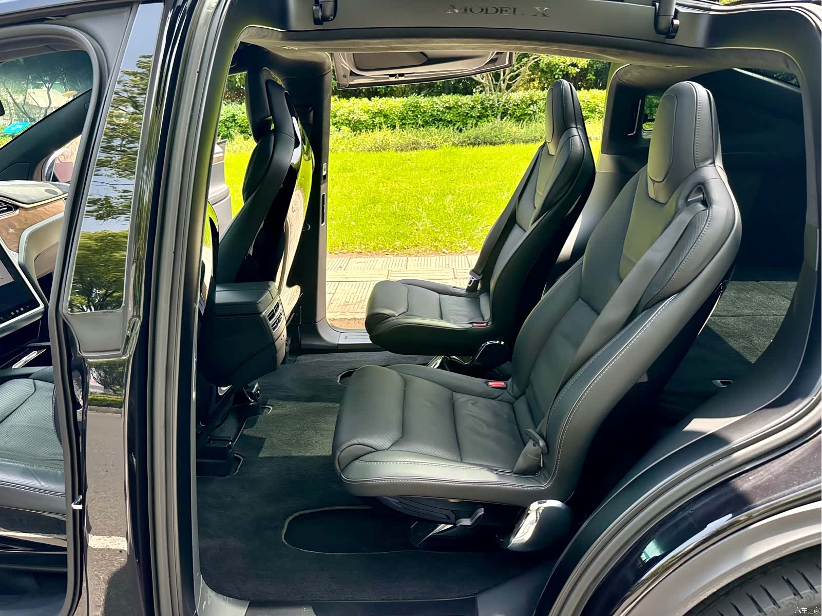 Tesla Model X, 2017 7