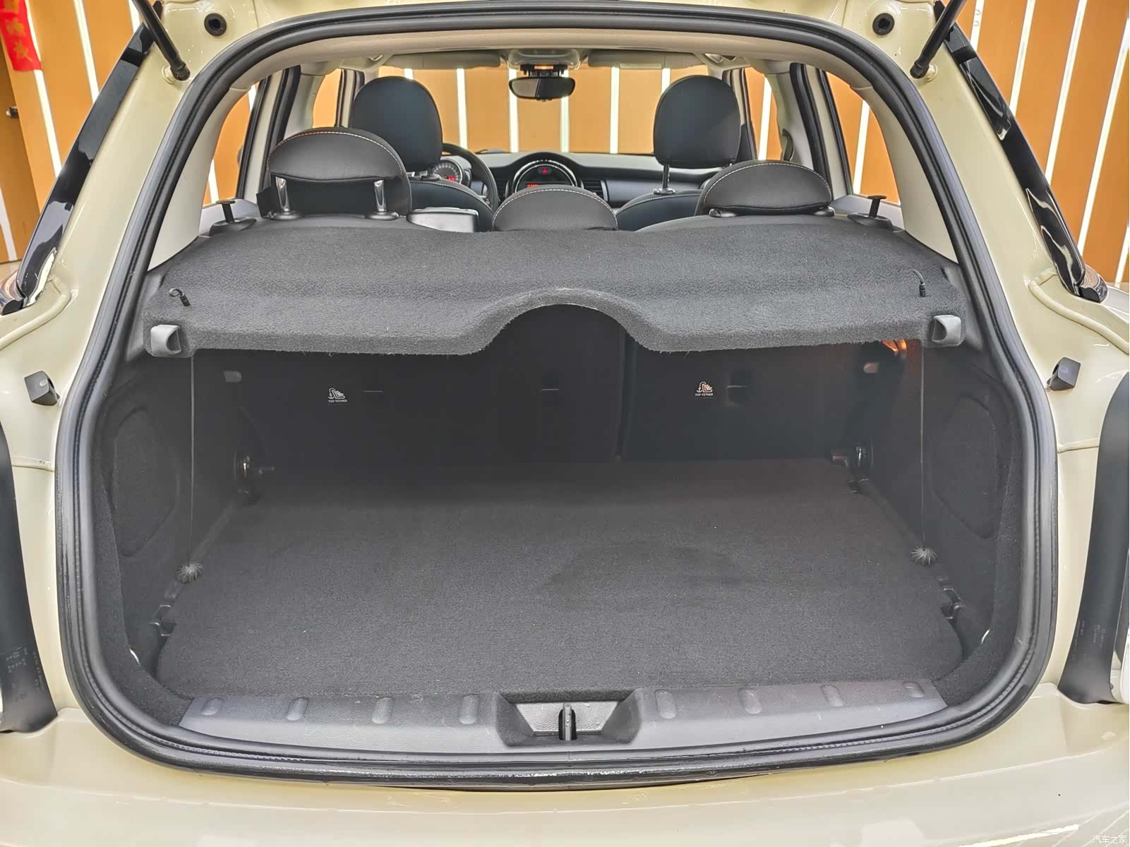 Mini ONE, 2018 10