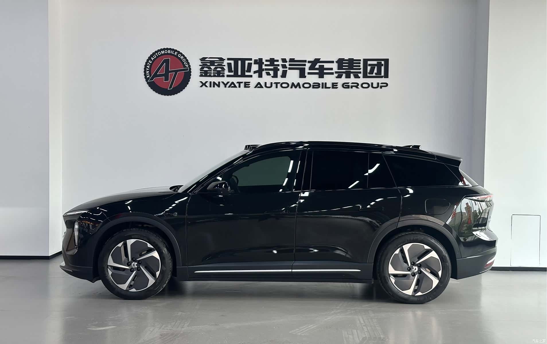 NIO ES6, 2023 4