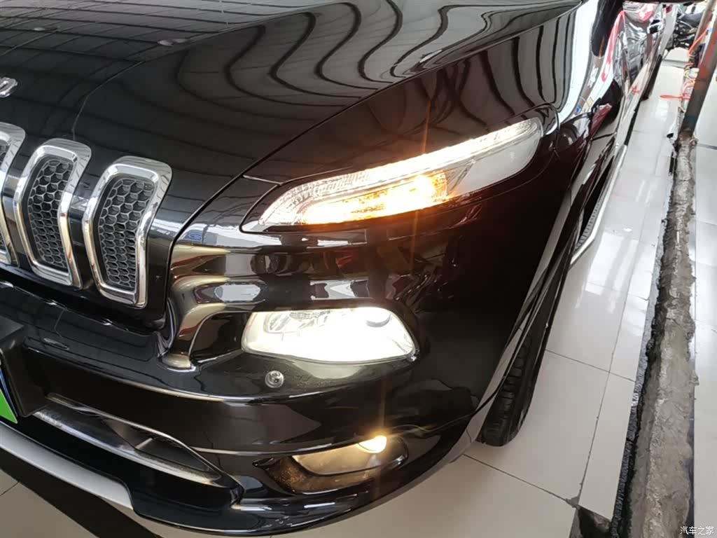 Jeep Cherokee, 2018 23