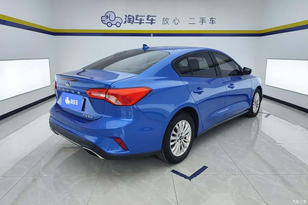 Ford Focus, 2021 3