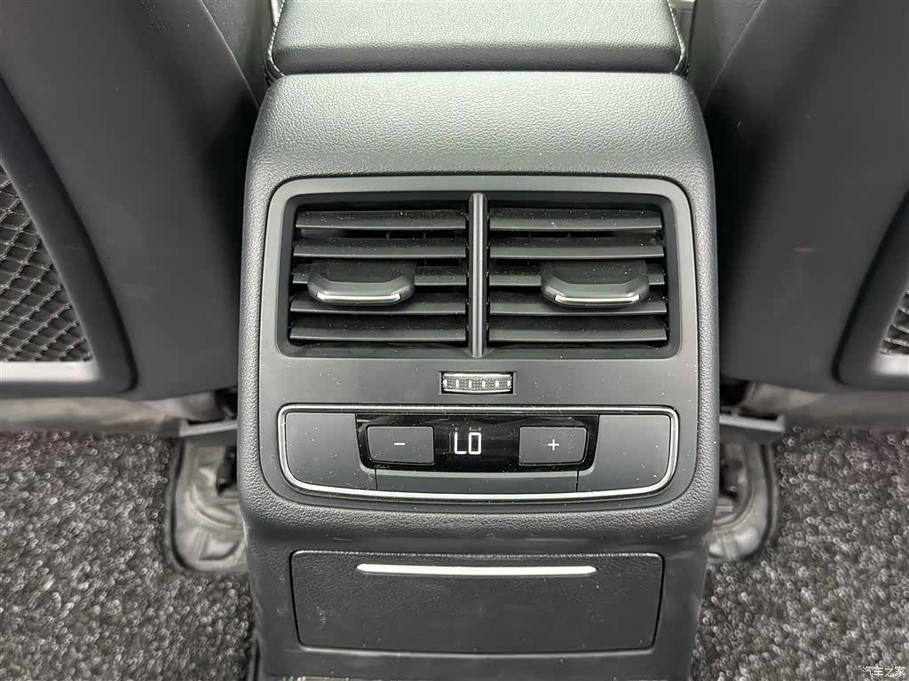 Audi A4L, 2020 12