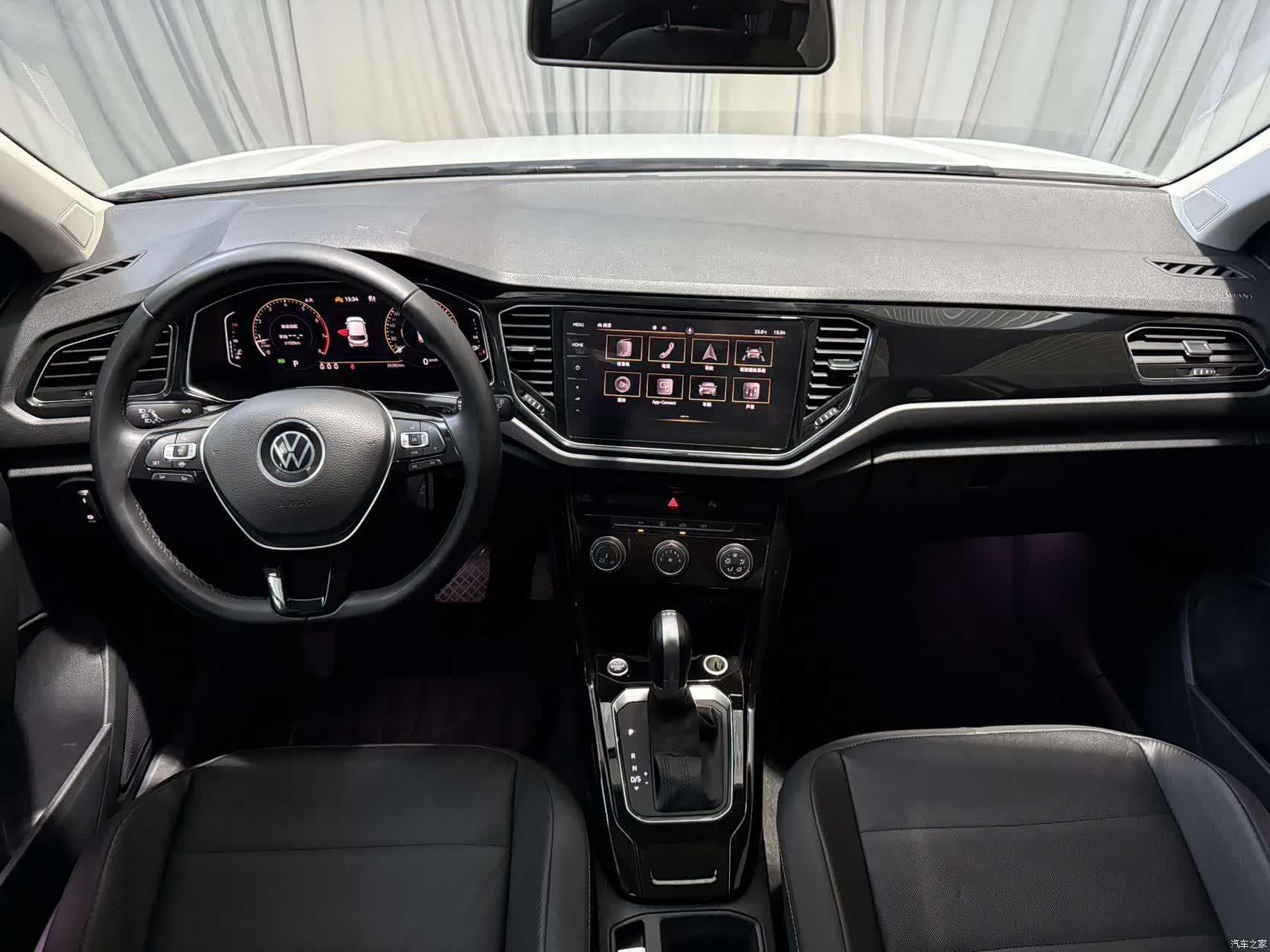 Volkswagen T-ROC, 2022 15
