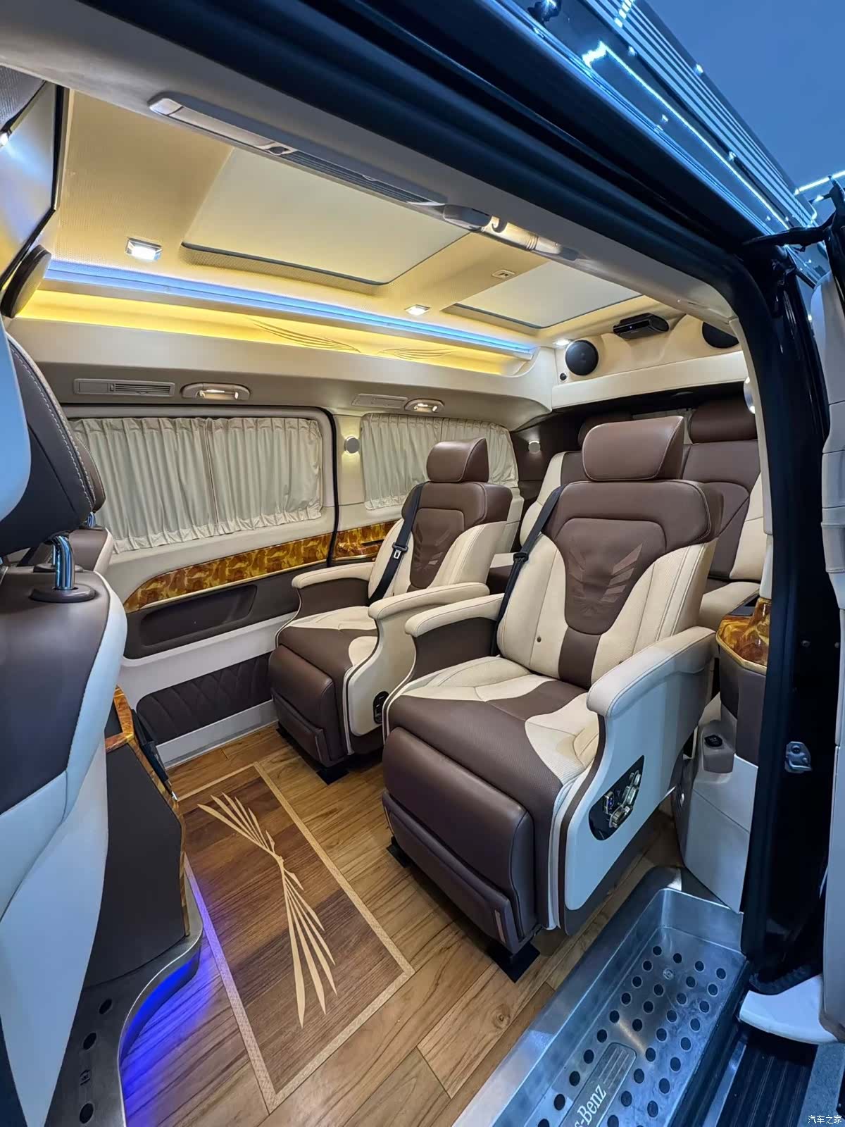 Mercedes-Benz V-Class, 2018 4