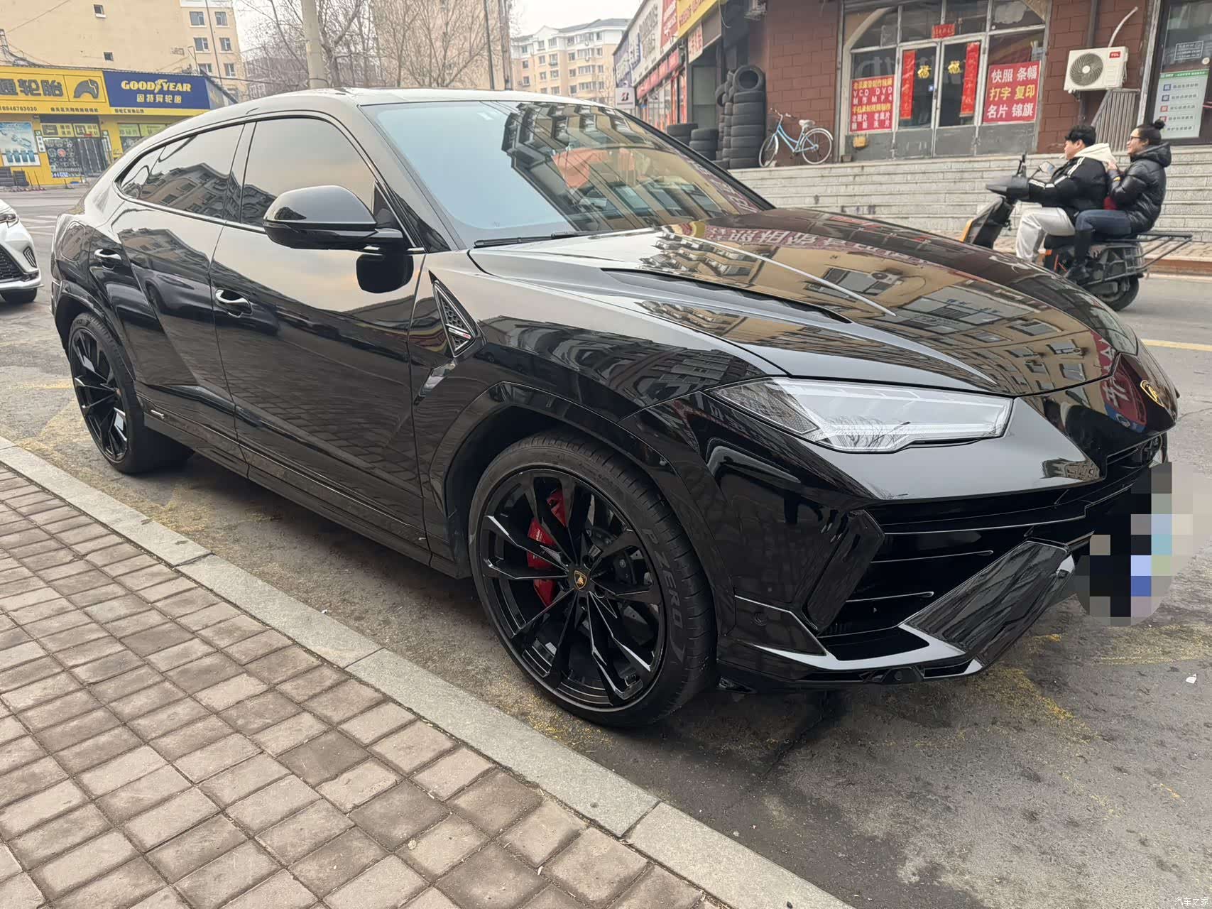 Lamborghini Urus, 2024 2