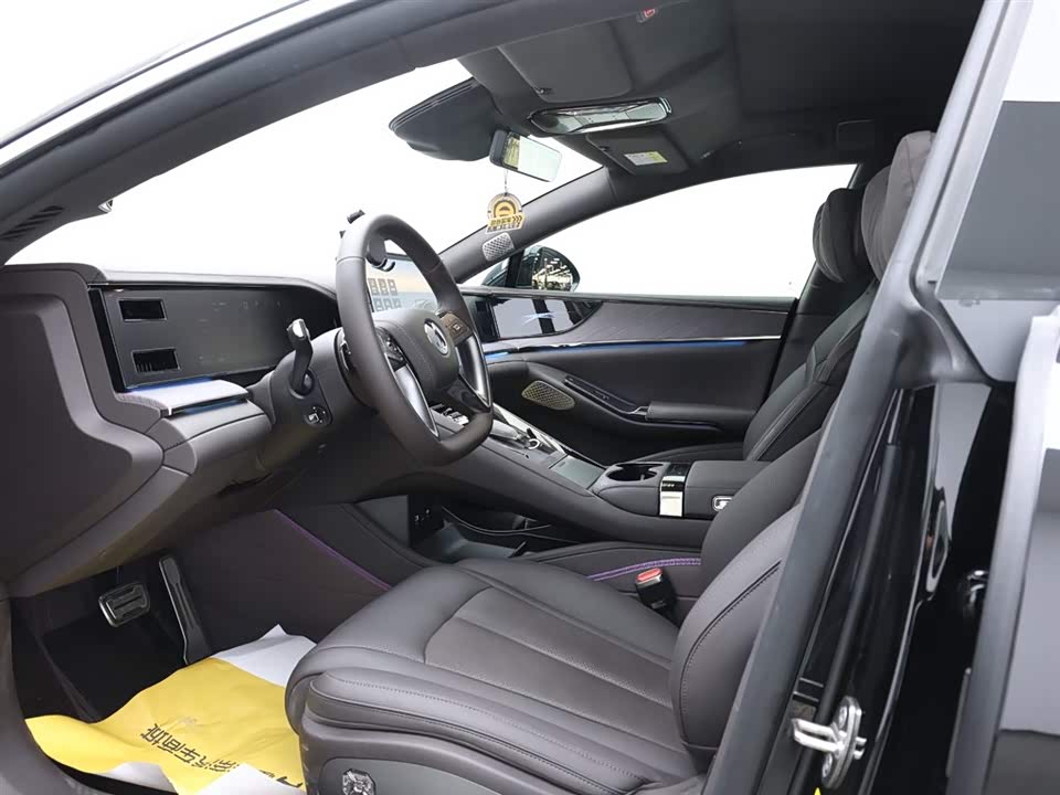 Denza Z9 Denza Z9