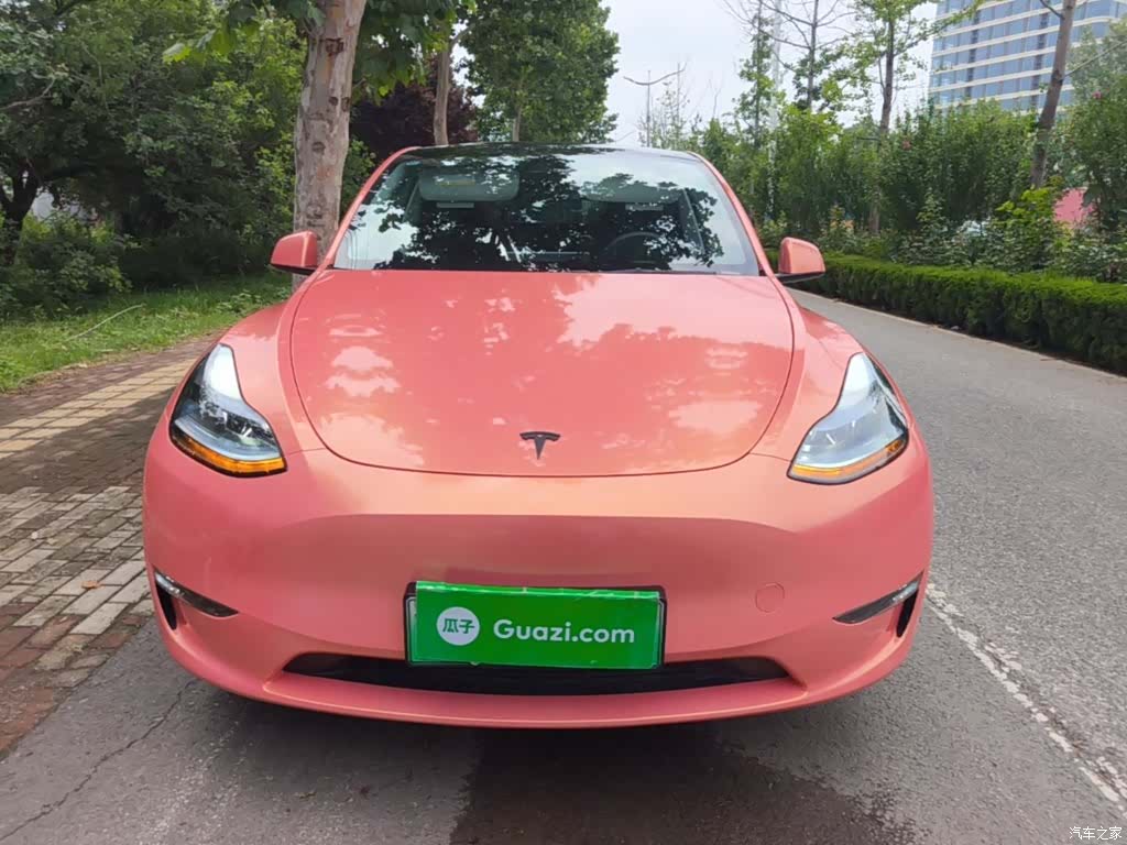 Tesla Model Y, 2023 3