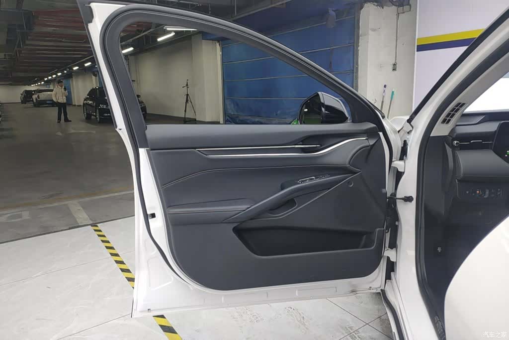 Ford Mondeo, 2024 7