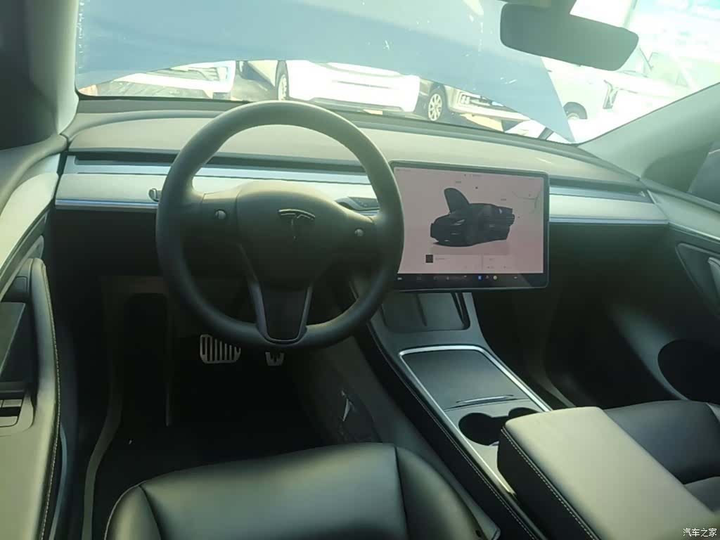Tesla Model Y, 2024 10