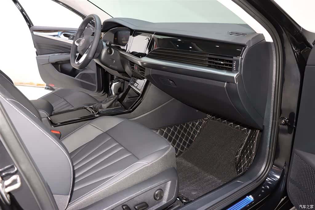 Volkswagen Passat, 2025 7