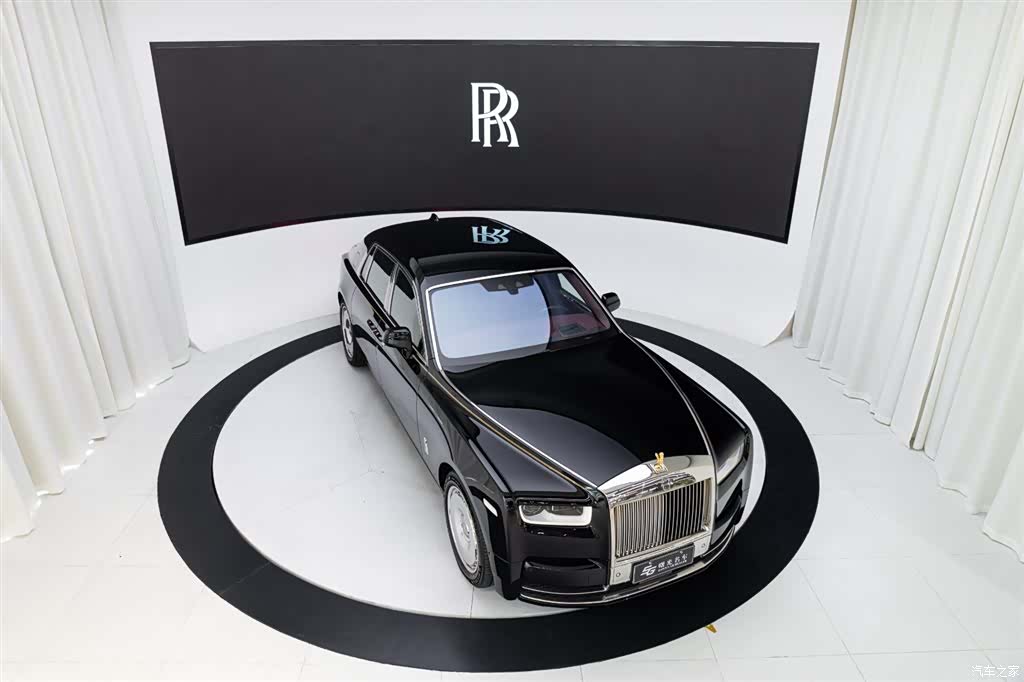 Rolls-Royce Phantom, 2019 25