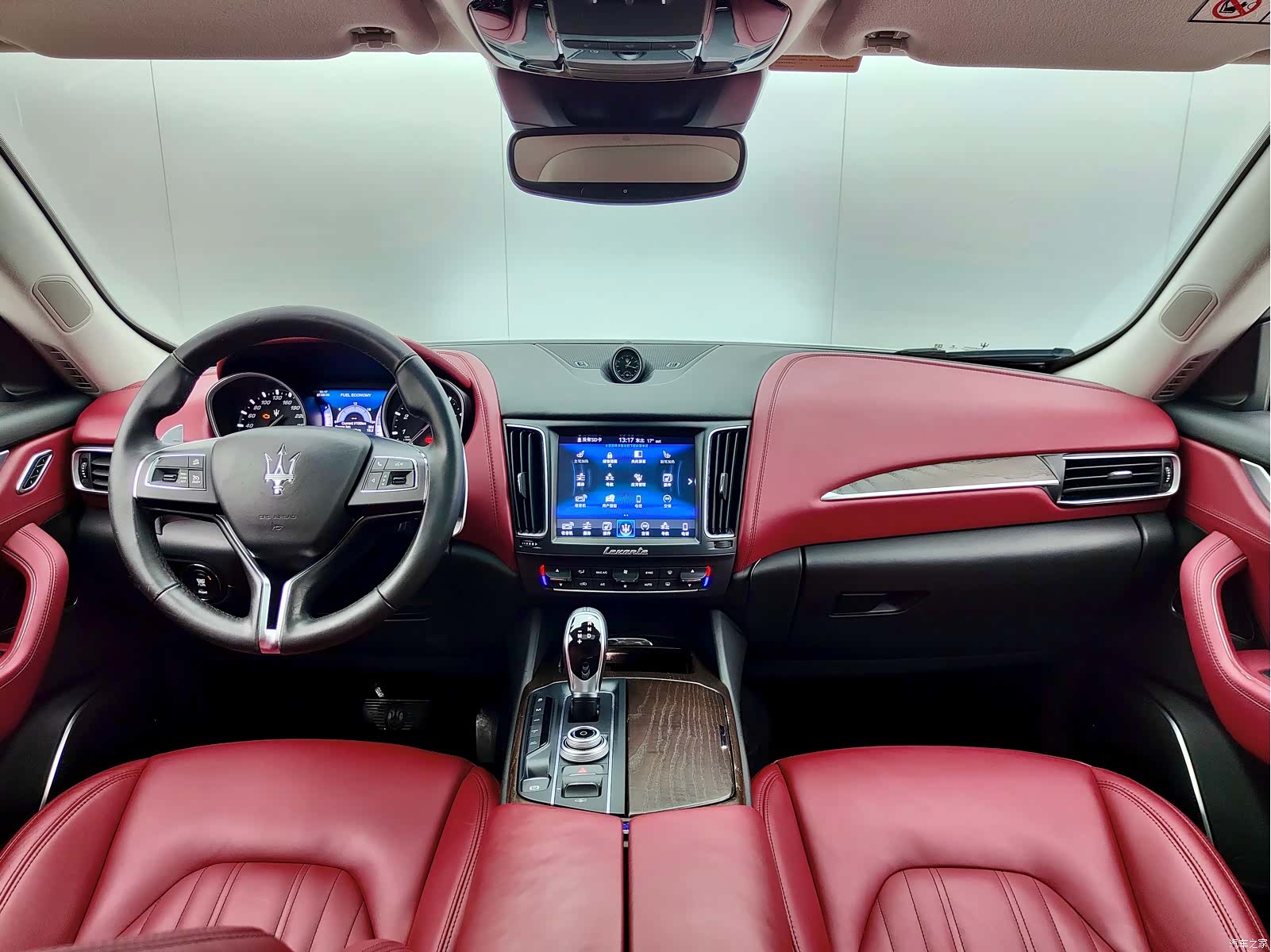 Maserati Levante, 2017 17