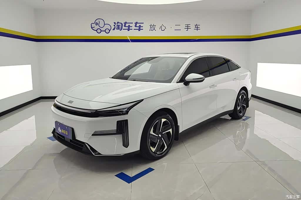 Geely Galaxy L6