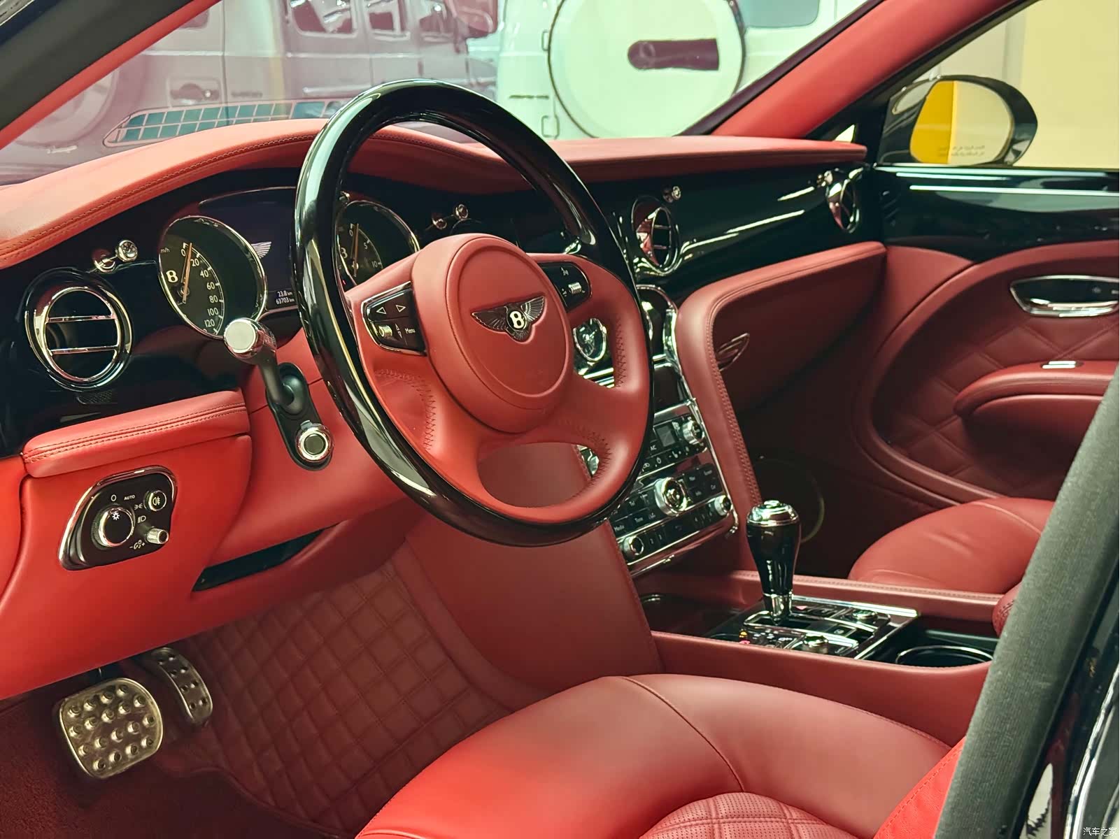 Bentley Mulsanne, 2018 9
