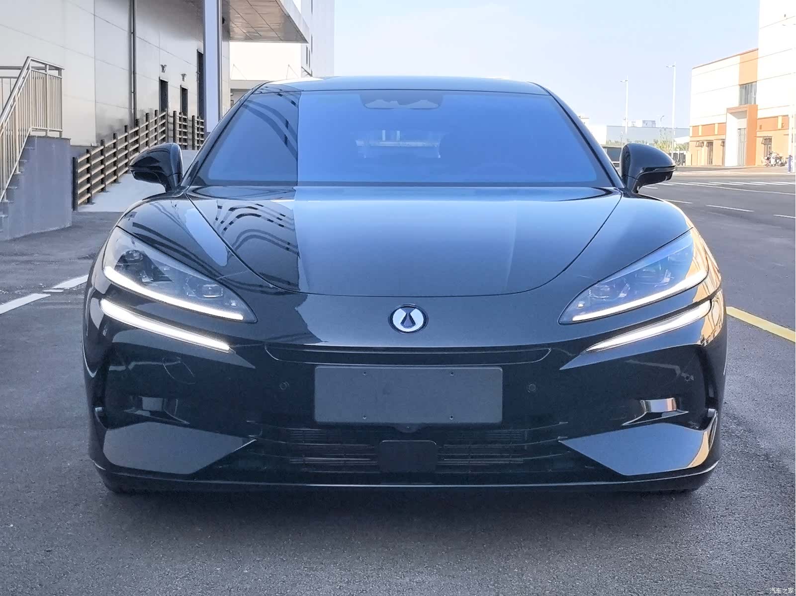 Denza Z9GT, 2025 2