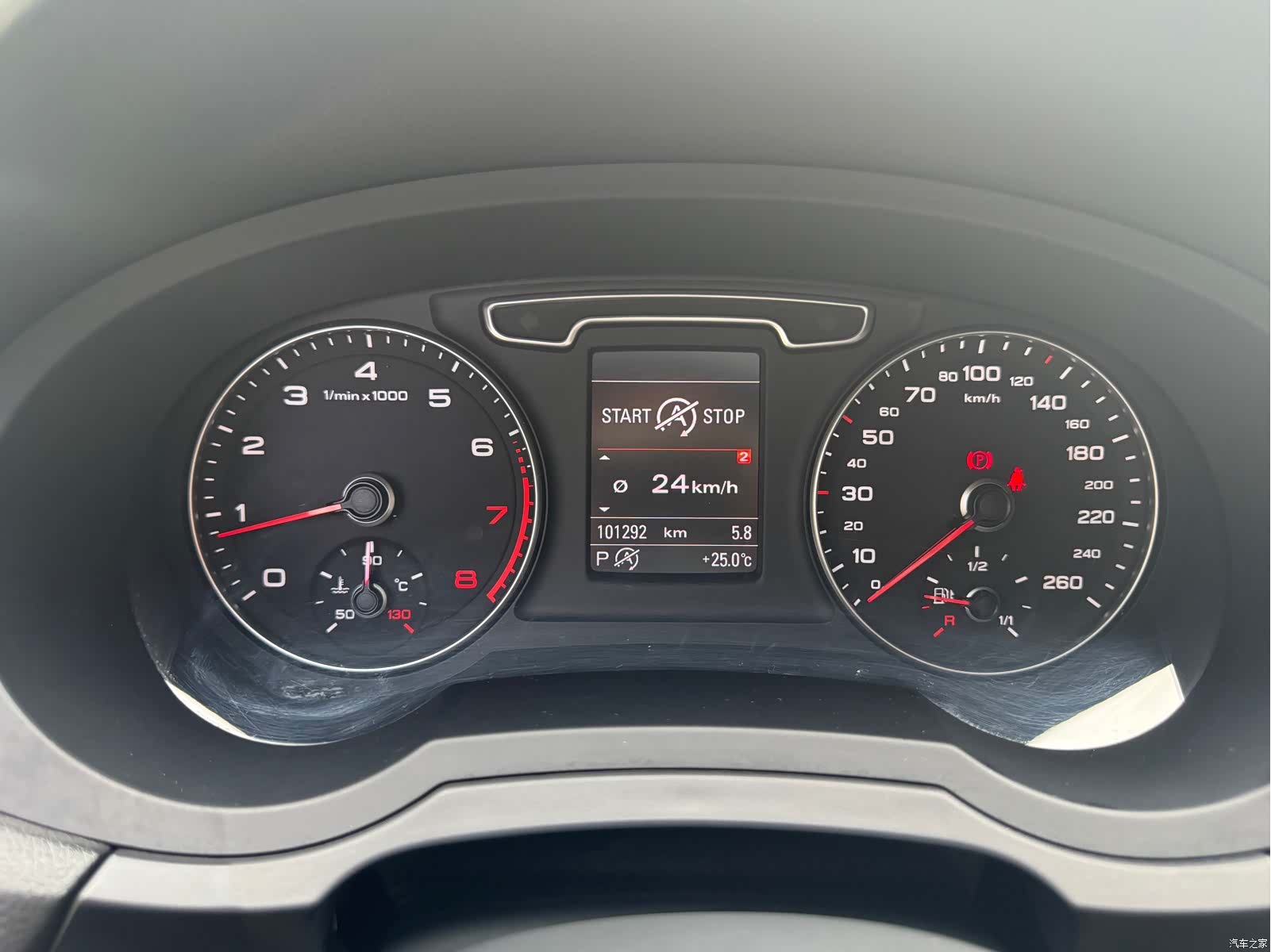 Audi Q3, 2014 10