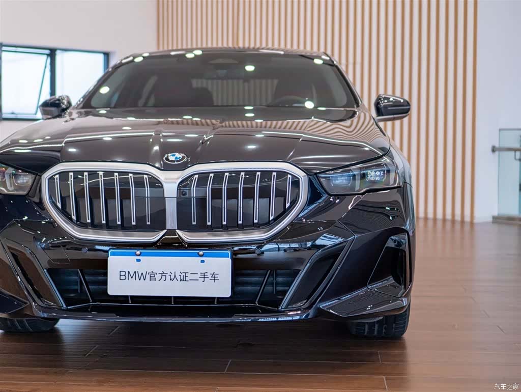 BMW 5 Series, 2024 10