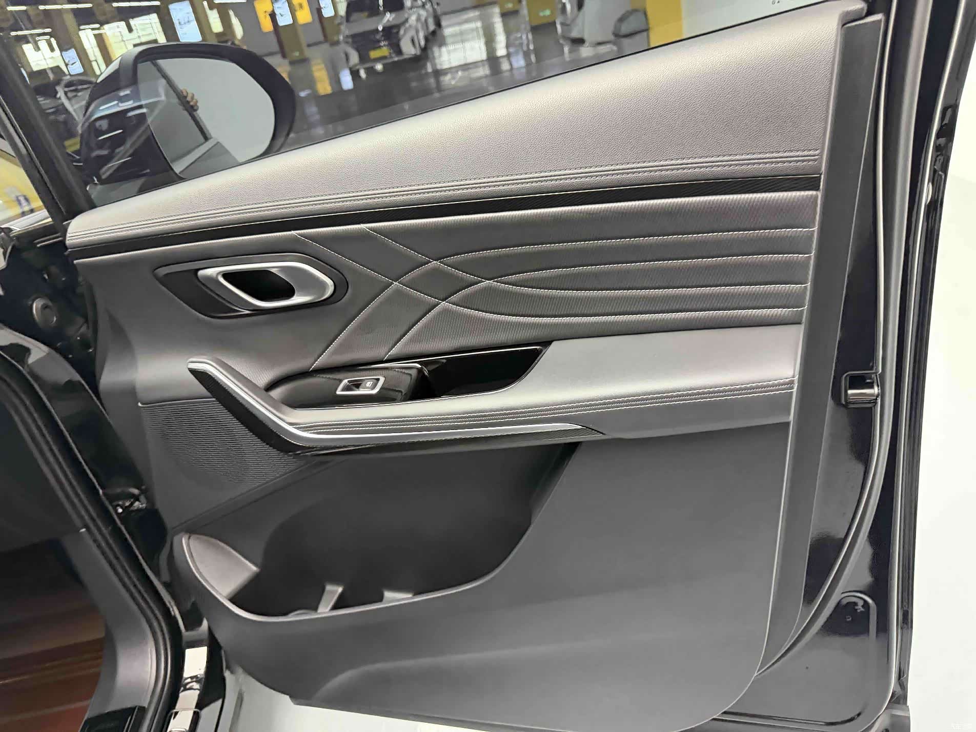 Maxus G90, 2023 20