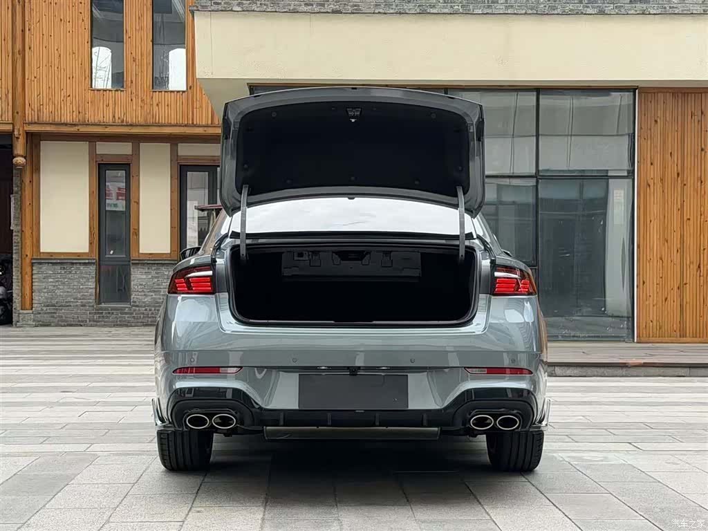 Geely Preface, 2025 19
