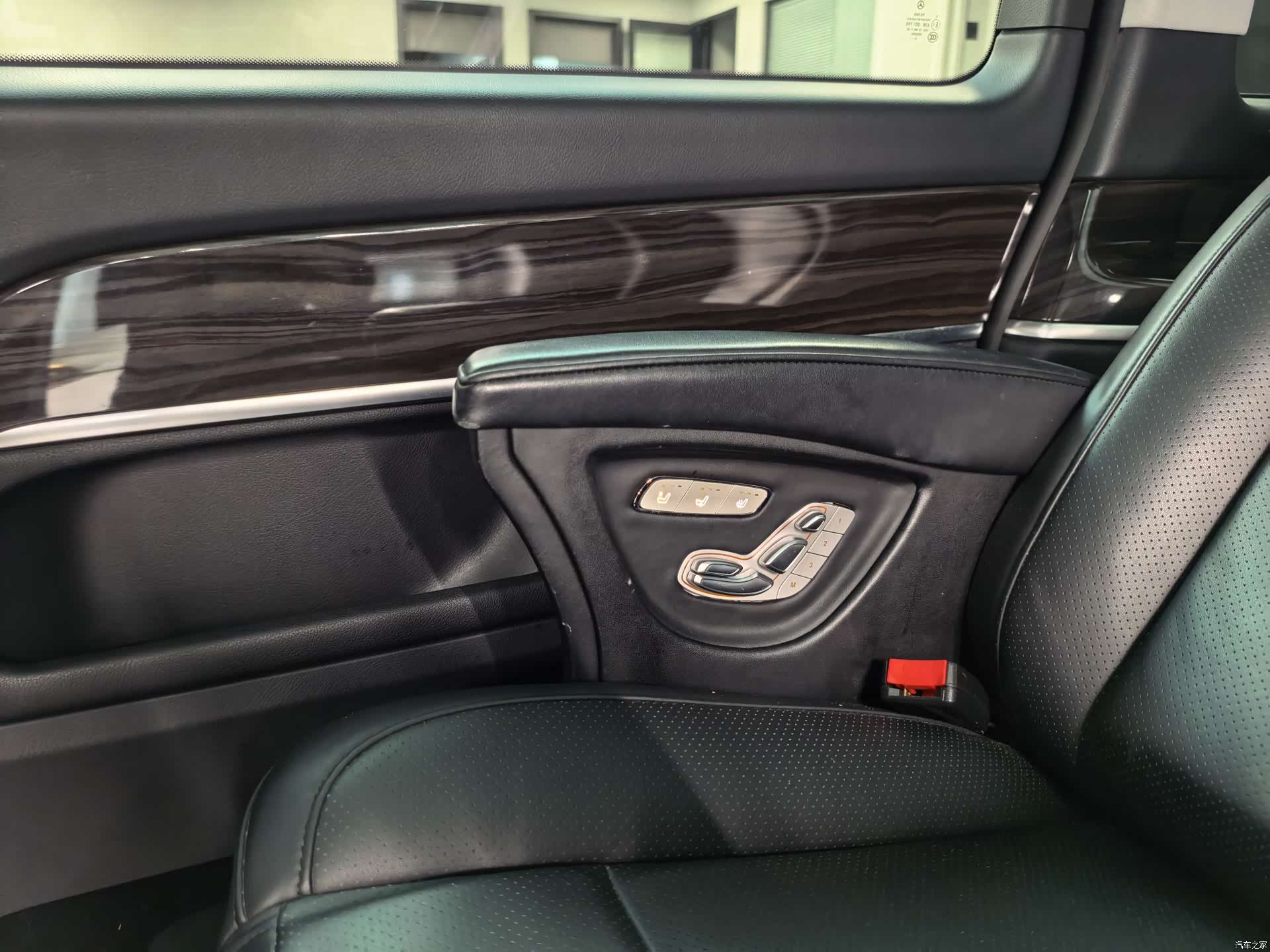 Mercedes-Benz V-Class, 2018 11