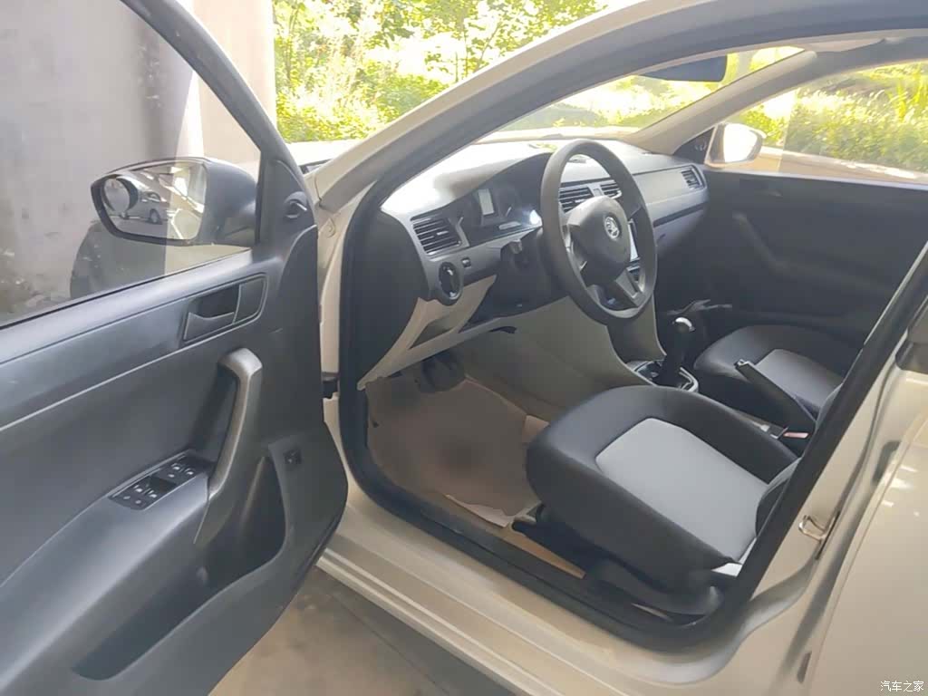 Skoda Rapid, 2016 16