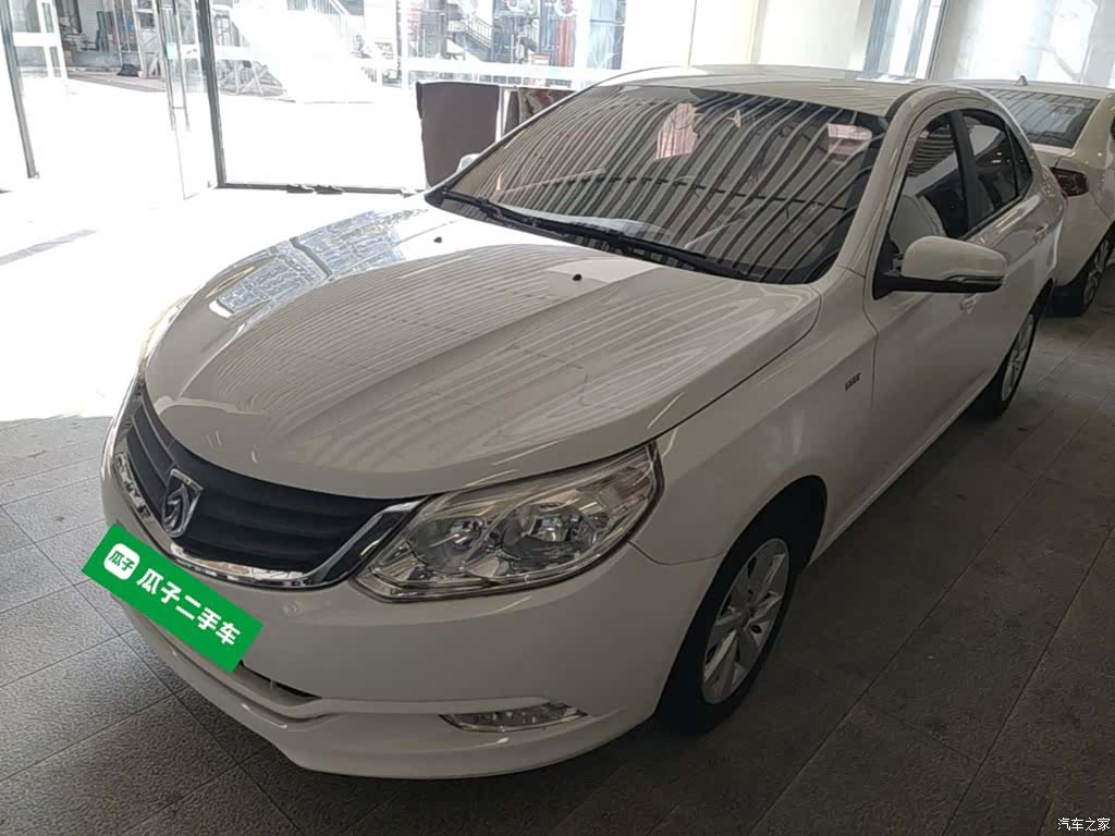 Wuling 630, 2015 1