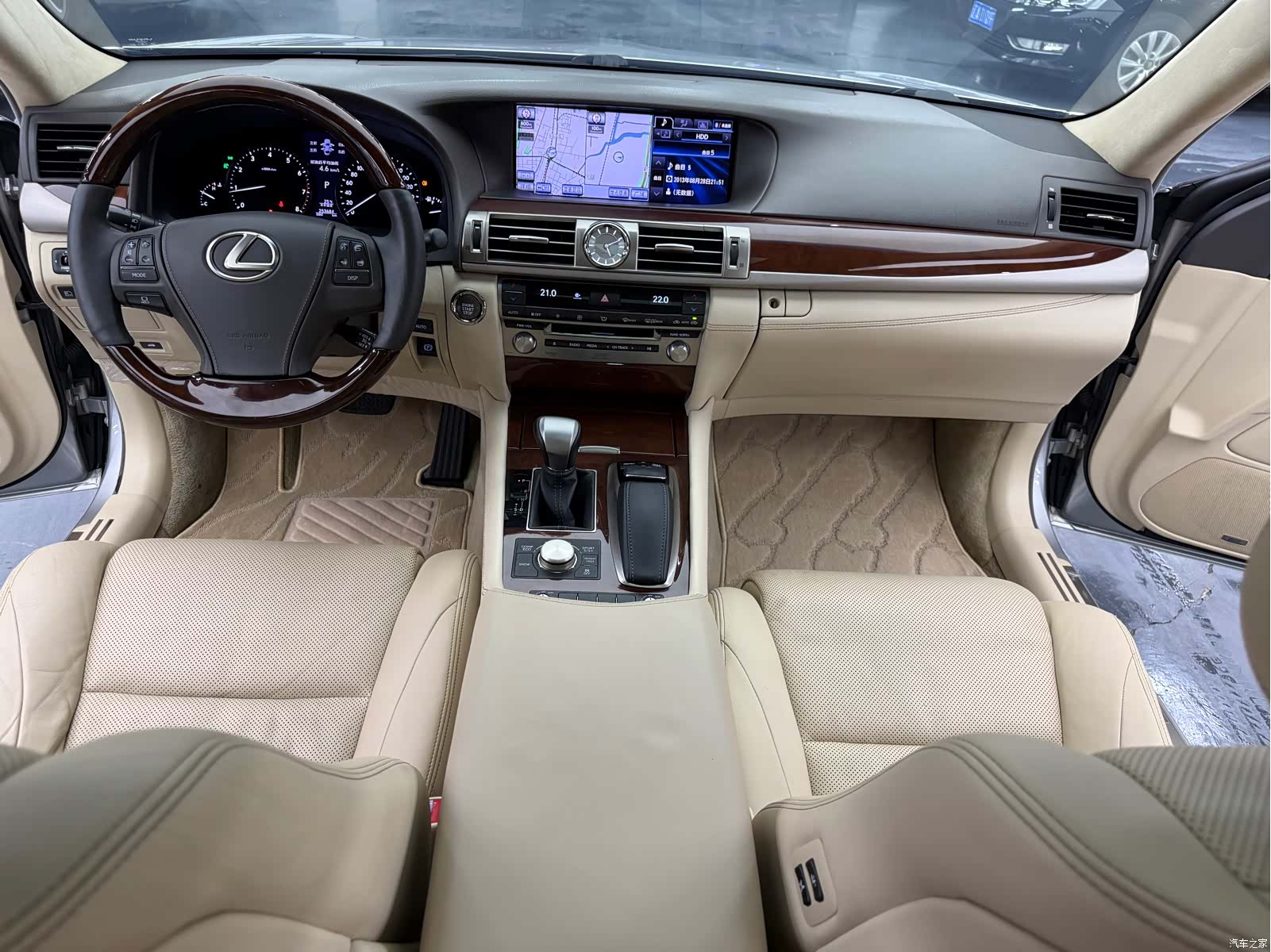 Lexus LS, 2013 28