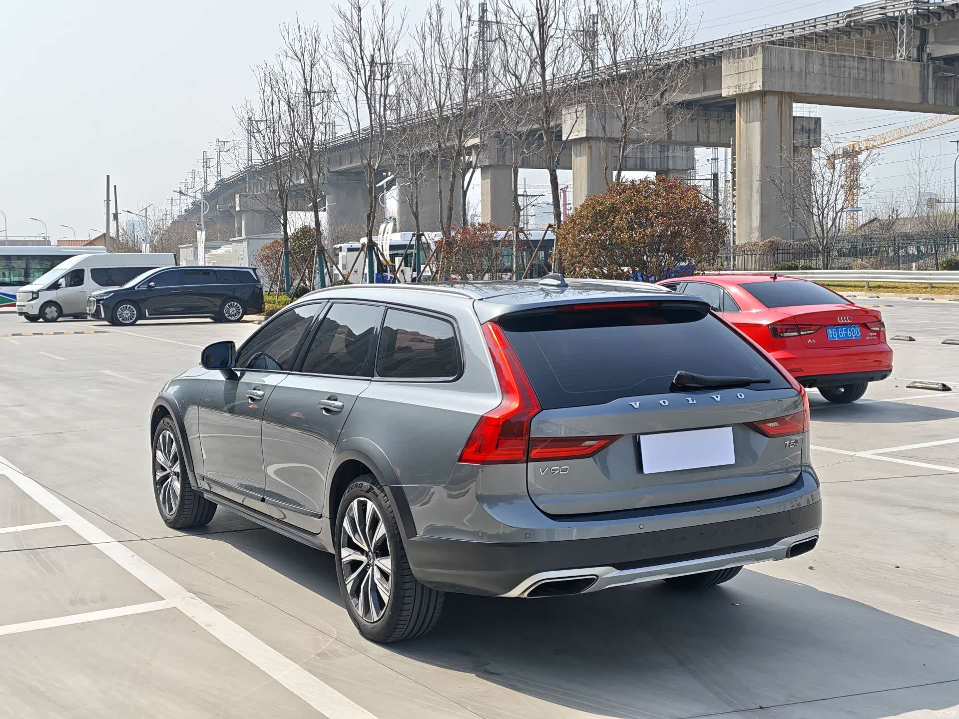 Volvo V90, 2018 4