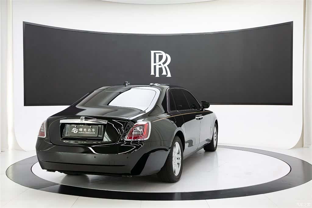 Rolls-Royce Ghost, 2021 3