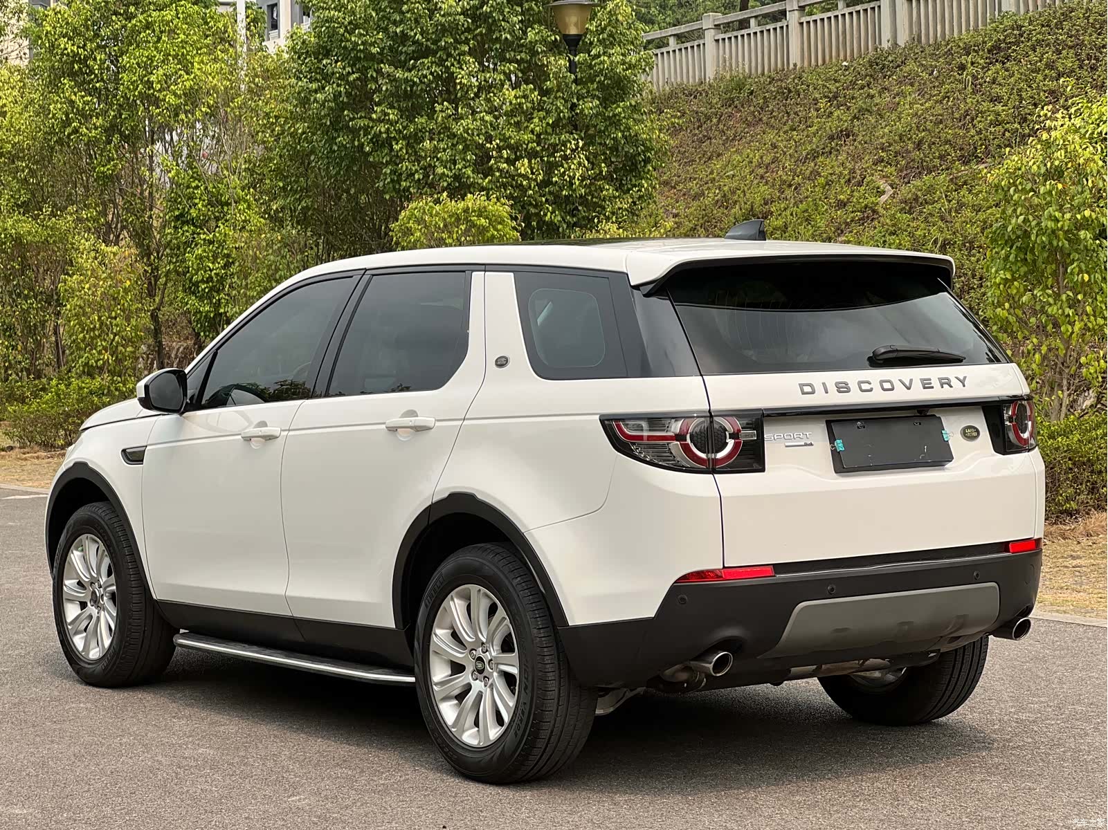 Land Rover Discovery, 2017 все фото