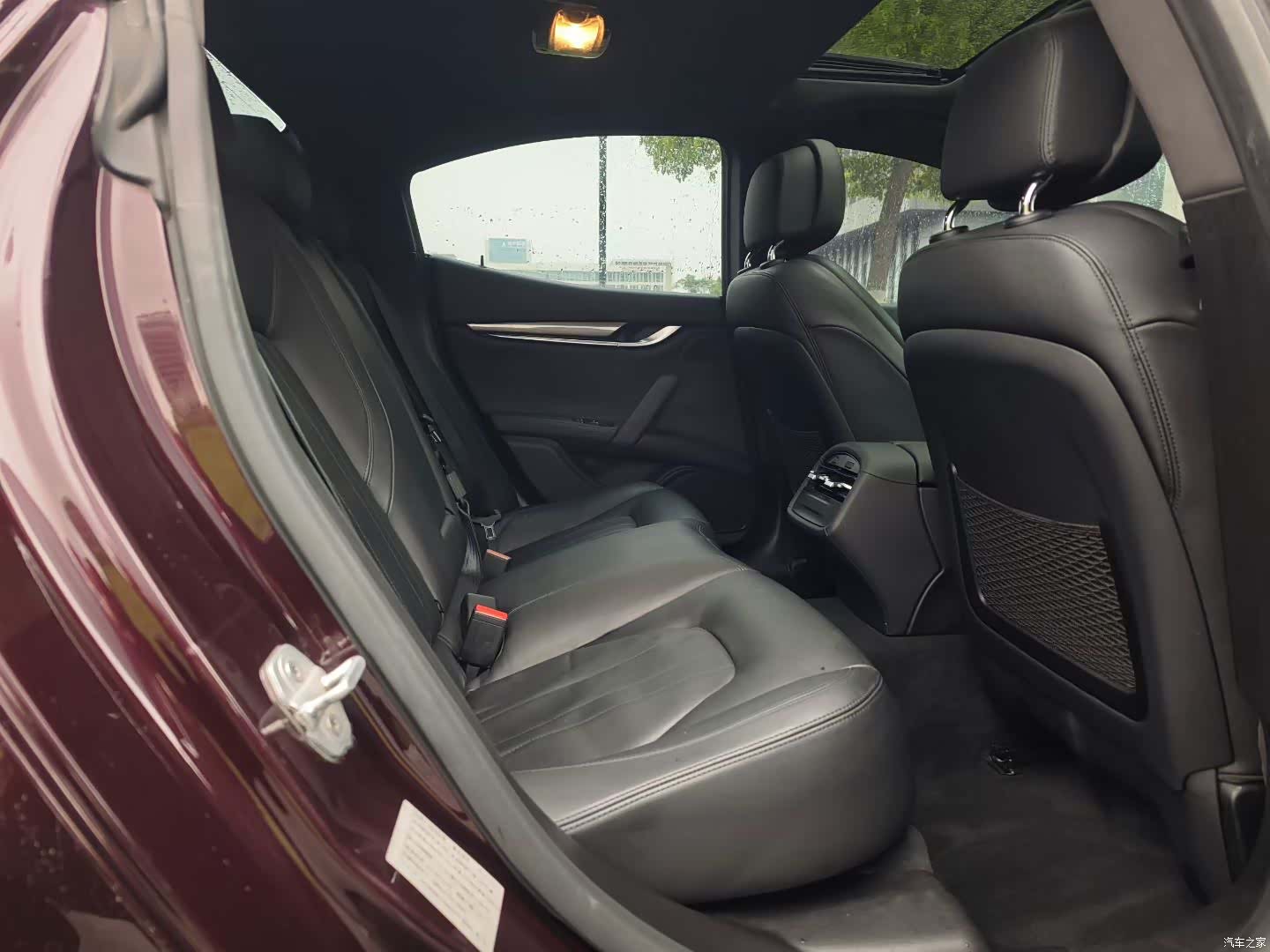 Maserati Ghibli, 2016 10