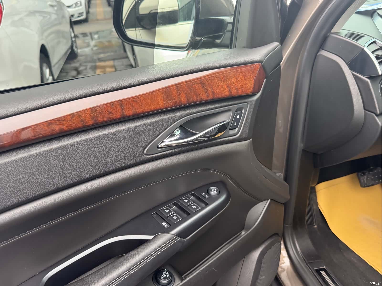 Cadillac SRX, 2015 3