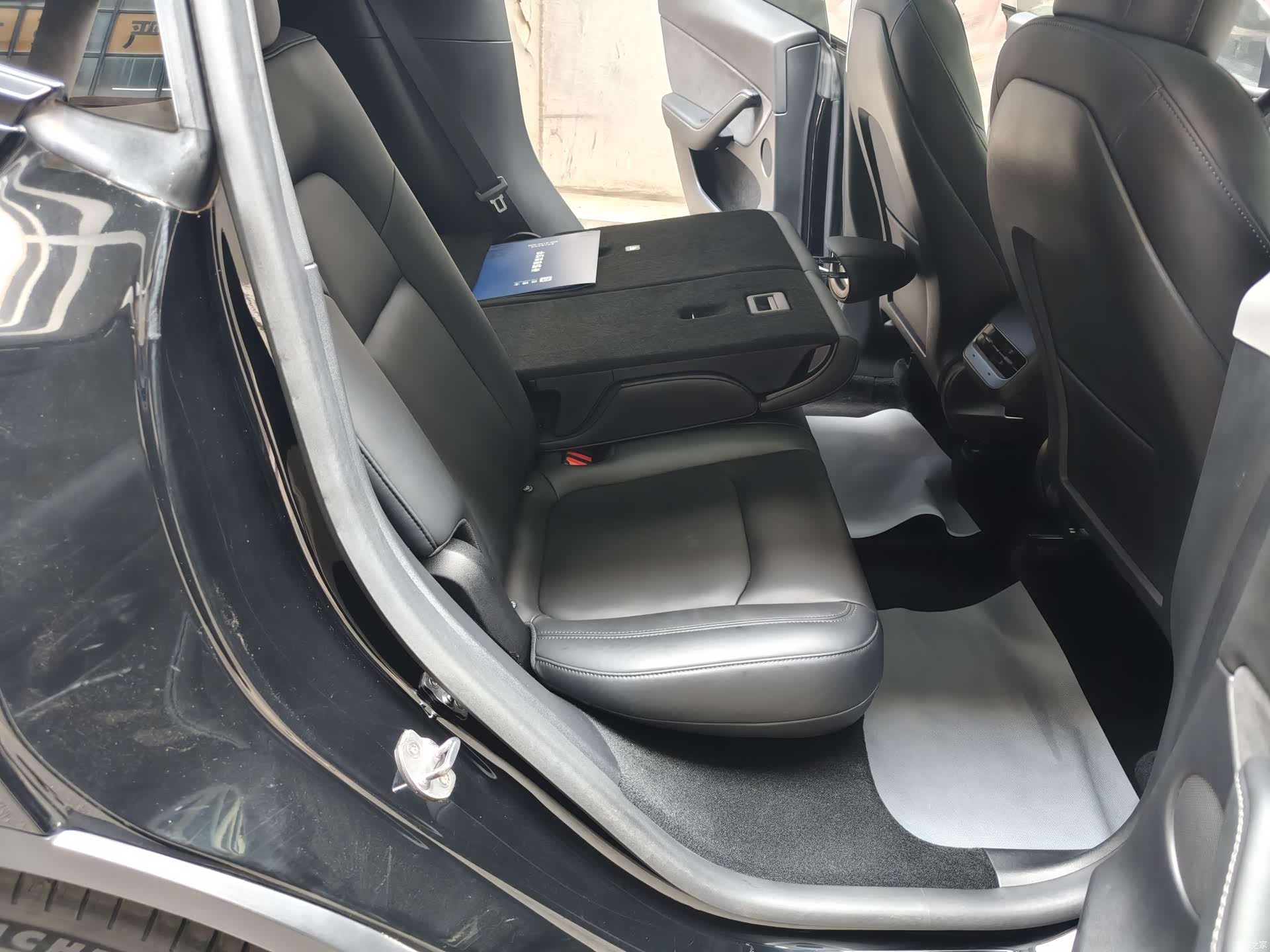 Tesla Model Y, 2021 7
