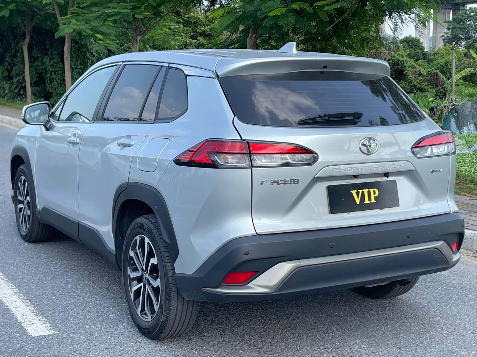 Toyota Frontlander, 2025 4