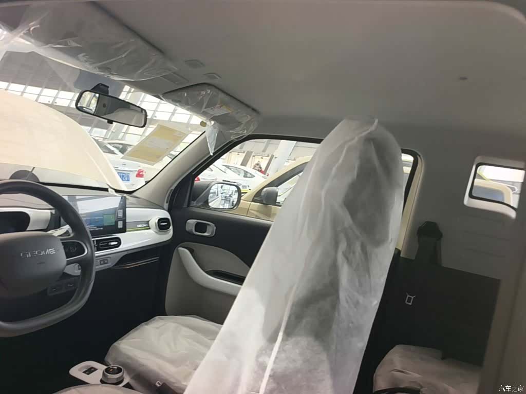 Geely Panda, 2026 18