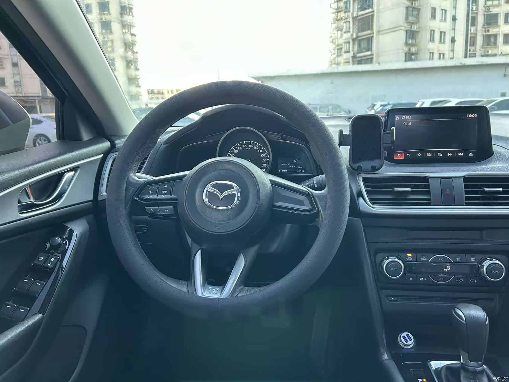 Mazda Mazda3, 2019 15
