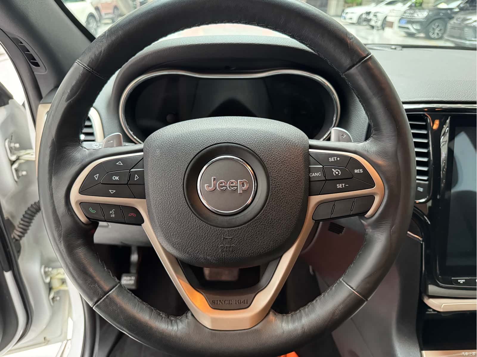 Jeep Grand Cherokee, 2016 15