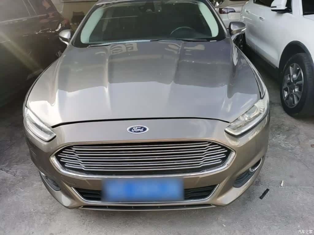 Ford Mondeo, 2014 3