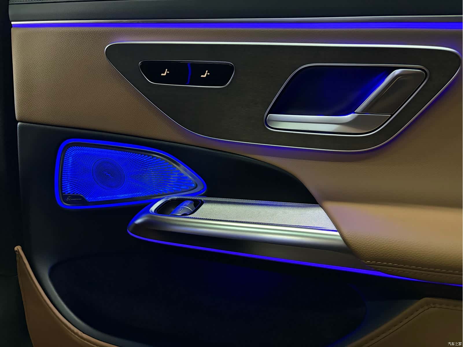 Mercedes-Benz E-Class, 2024 21