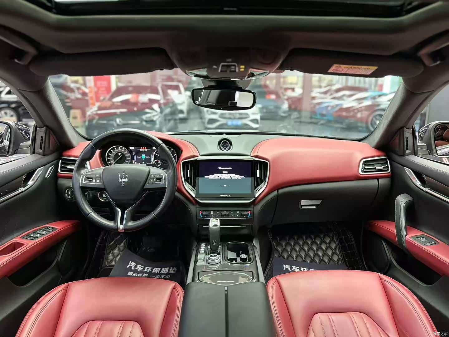 Maserati Ghibli, 2022 4