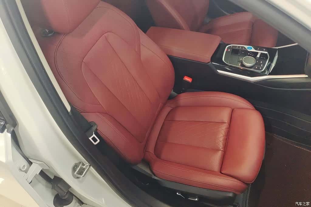 BMW i3, 2024 7