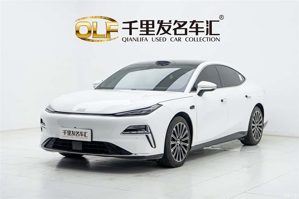 Geely 8, 2025 1