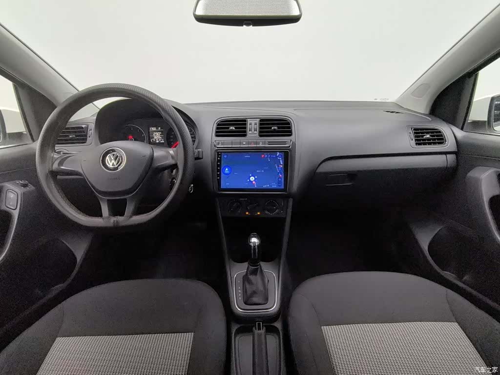 Volkswagen Polo, 2019 все фото