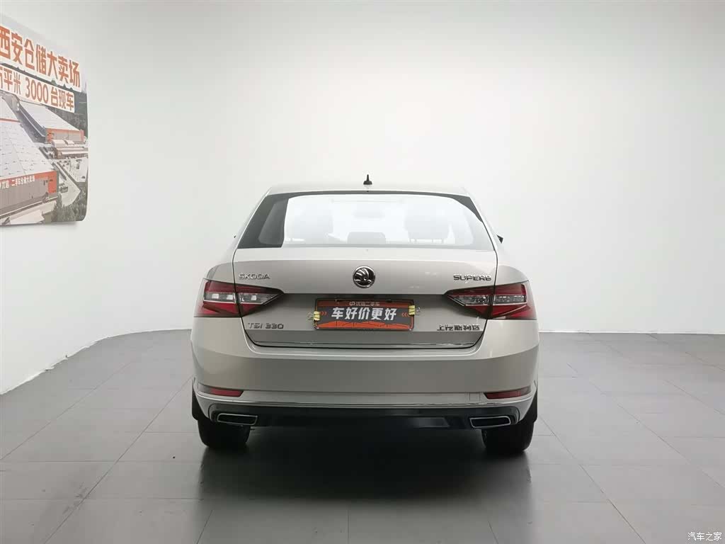 Skoda Superb, 2018 4